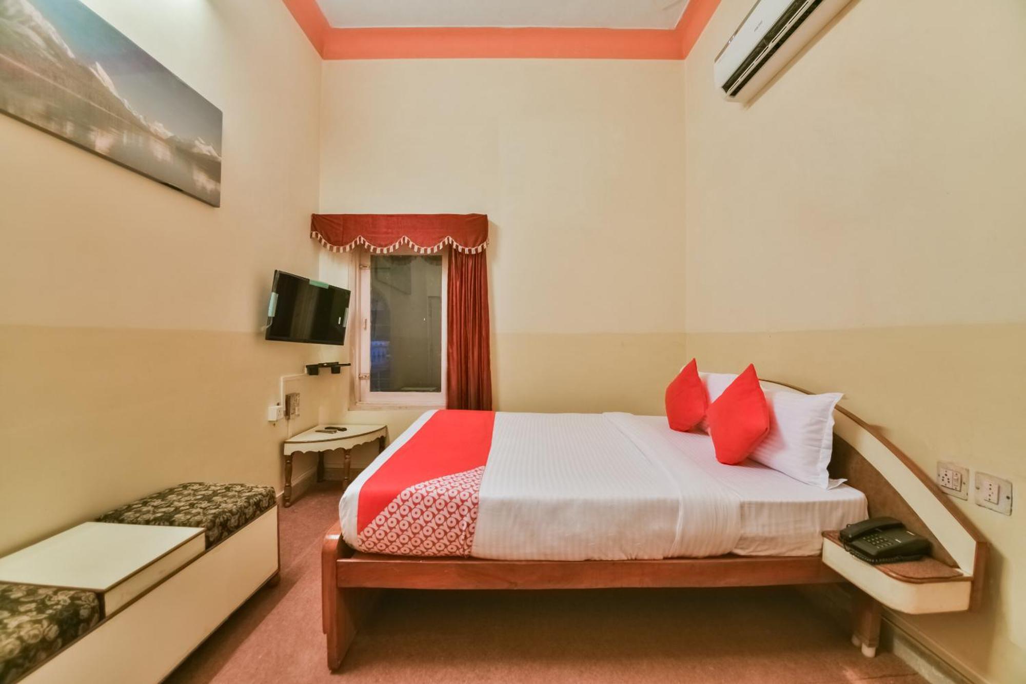 Hotel O Raj Kesar Tirath Exterior foto